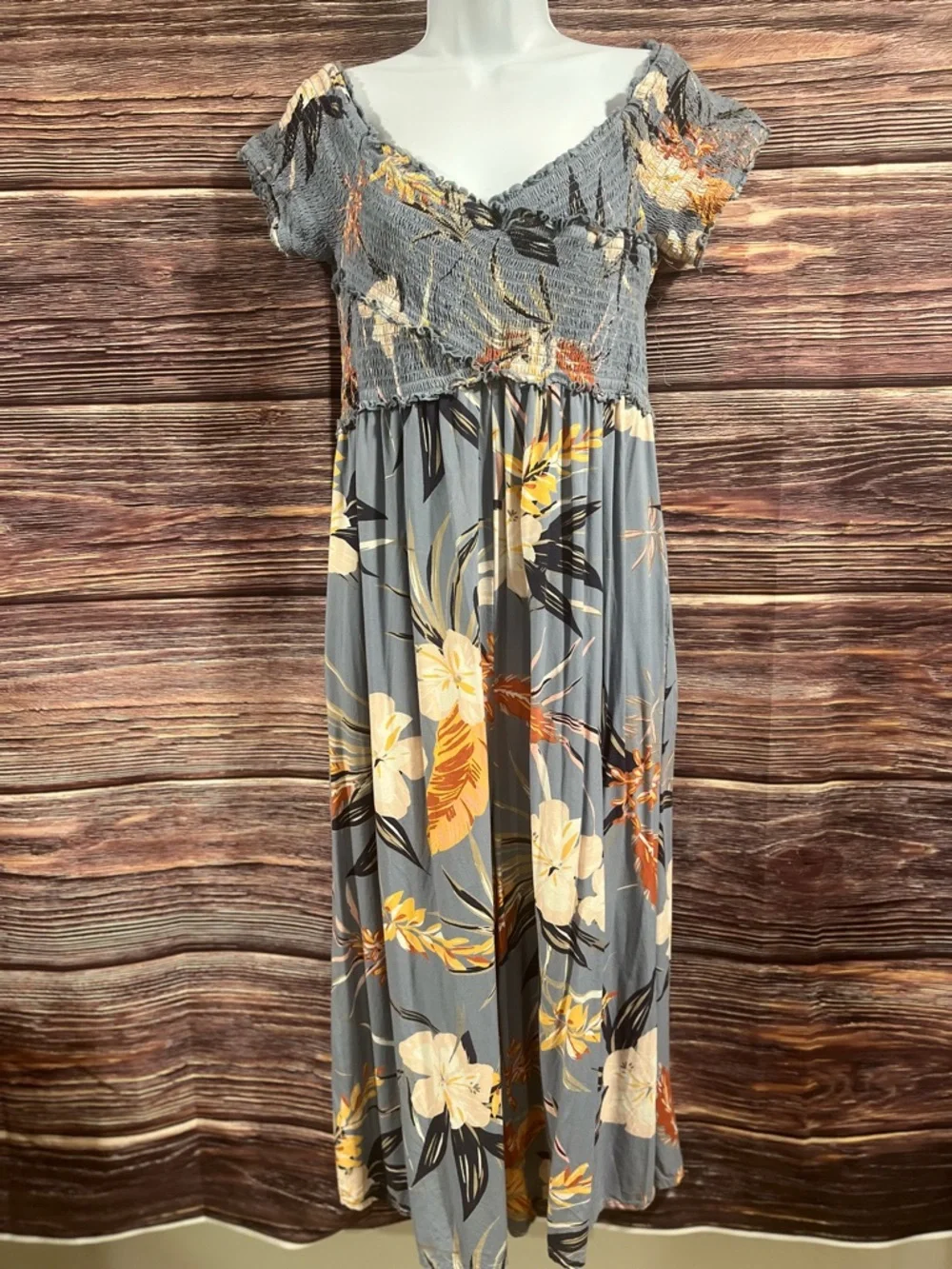 Patrons of Peace Blue/Gray Tropical Flower Romper L - Picture 2 of 12